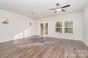 7312 Boswell Rd, Charlotte, NC 28215 - Photo 6