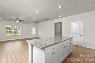 6602 Fairford Dr, Charlotte, NC 28215 - Photo 10