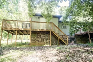 2472 Lake St, Lincolnton, NC 28092 - Photo 4