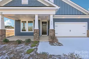 605 Banter Ln, Cramerton, NC 28032 - Photo 4