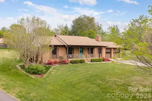 15 Pinedale Rd, Asheville, NC 28805 - Photo 2