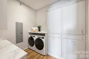 1170 Queens Rd, Charlotte, NC 28207 - Photo 34