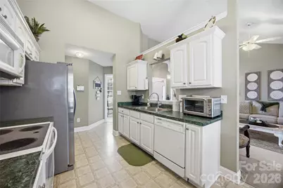 12626 Hill Pine Road, Midland, NC 28107 - Photo 14