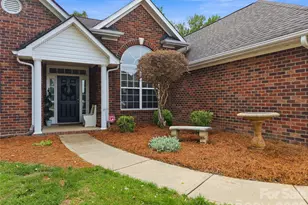 12626 Hill Pine Rd, Midland, NC 28107 - Photo 2
