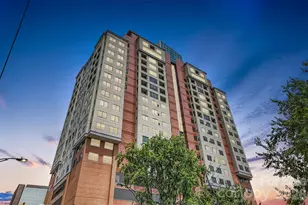 222 S Caldwell St, Charlotte, NC 28202 - Photo 2