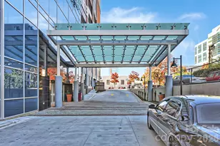 222 S Caldwell St, Charlotte, NC 28202 - Photo 40