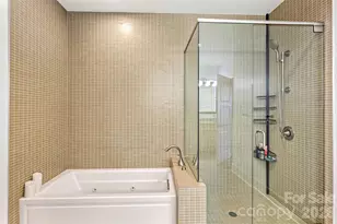 222 S Caldwell St, Charlotte, NC 28202 - Photo 26