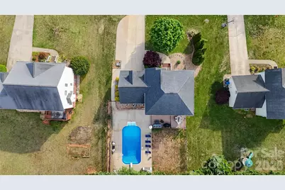 2604 Ironwood Drive, Hickory, NC 28602 - Photo 4