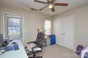 9709 Campus Walk Ln, Charlotte, NC 28262 - Photo 20