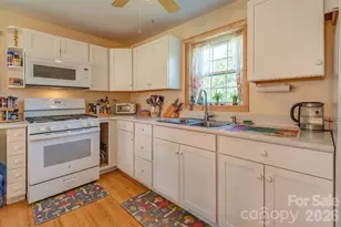 153 Vinewood Cir, Asheville, NC 28806 - Photo 8