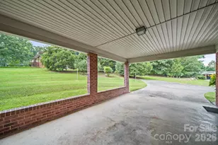 1008 Longview Dr, New London, NC 28127 - Photo 8
