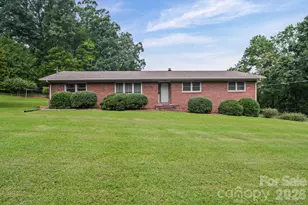 1008 Longview Dr, New London, NC 28127 - Photo 1
