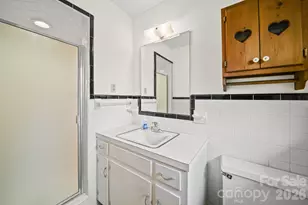 1008 Longview Dr, New London, NC 28127 - Photo 34