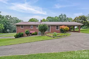 1008 Longview Dr, New London, NC 28127 - Photo 6
