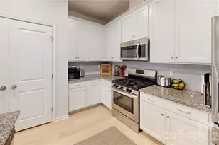 13057 Cottage Crst Ln, Charlotte, NC 28273 - Photo 2