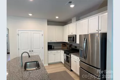 13057 Cottage Crest Lane, Charlotte, NC 28273 - Photo 2