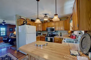 551 Carvers Knob Rd, Spruce Pine, NC 28777 - Photo 18