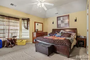 3422 Pasture View Ct, Charlotte, NC 28269 - Photo 12