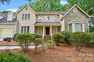 212 Rose Arbor Ln, Matthews, NC 28105 - Photo 2