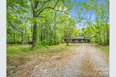 69 Hidden Brook Drive, Hendersonville, NC 28739 - Photo 8