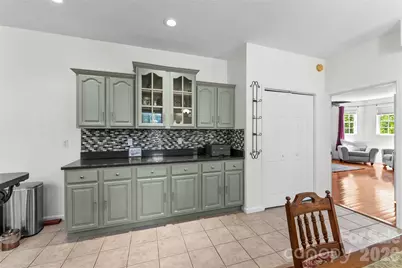 64 Wyoming Road, Asheville, NC 28803 - Photo 6