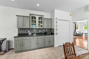 64 Wyoming Rd, Asheville, NC 28803 - Photo 6