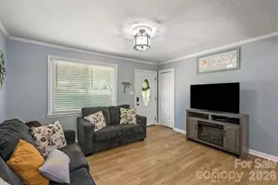 2060 Barringer Cir, Newton, NC 28658 - Photo 4