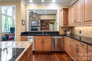 109 Little Cherokee Ridge, Hendersonville, NC 28739 - Photo 20