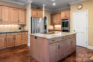 109 Little Cherokee Ridge, Hendersonville, NC 28739 - Photo 18