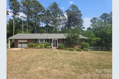 620 McDowell Drive, Chester, SC 29706 - Photo 1