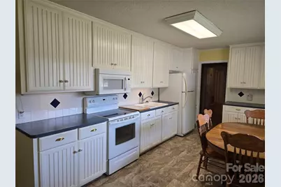 620 McDowell Drive, Chester, SC 29706 - Photo 8