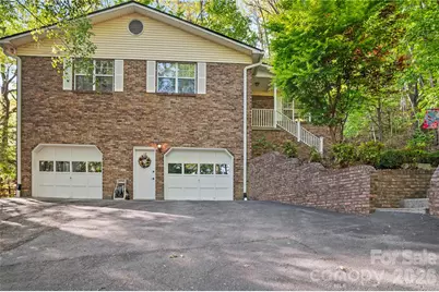 12 Steeplechase Court, Hendersonville, NC 28791 - Photo 2