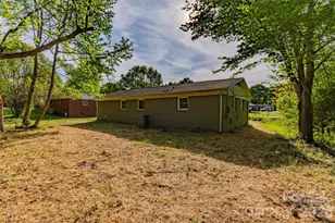 213 Washington St, Wingate, NC 28174 - Photo 22
