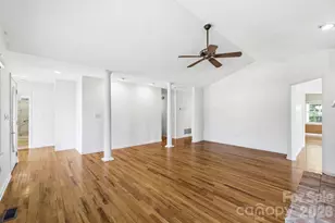 310 Windy Knoll Dr, Hendersonville, NC 28739 - Photo 18