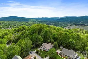 310 Windy Knoll Dr, Hendersonville, NC 28739 - Photo 4