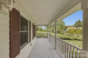 310 Windy Knoll Dr, Hendersonville, NC 28739 - Photo 14
