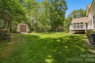 310 Windy Knoll Dr, Hendersonville, NC 28739 - Photo 8