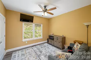 467 Crystal Heights Dr, Hendersonville, NC 28379 - Photo 34
