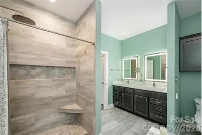 467 Crystal Heights Drive, Hendersonville, NC 28379 - Photo 30