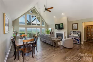 467 Crystal Heights Dr, Hendersonville, NC 28379 - Photo 8