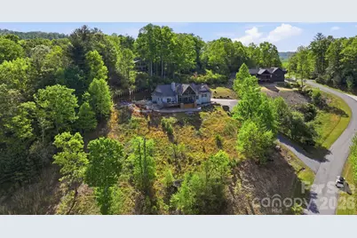 467 Crystal Heights Drive, Hendersonville, NC 28379 - Photo 38