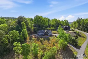 467 Crystal Heights Dr, Hendersonville, NC 28379 - Photo 38