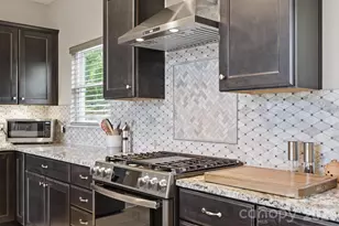 467 Crystal Heights Dr, Hendersonville, NC 28379 - Photo 22