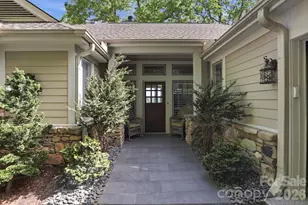 8 Spring Ridge Ln, Hendersonville, NC 28739 - Photo 4