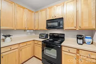 932 Coffee Tree Ln, Rock Hill, SC 29732 - Photo 10