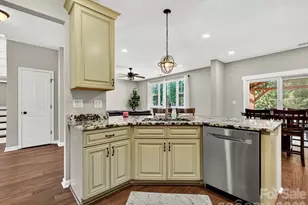 17234 Cambridge Woods Ct, Charlotte, NC 28277 - Photo 12