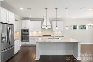 2017 Saxon Pl, Fort Mill, SC 29715 - Photo 12