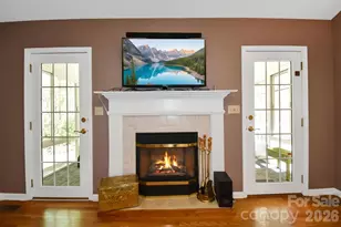 548 Thunder Rd, Brevard, NC 28712 - Photo 4
