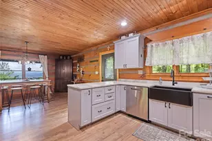 1073 Lentini Dr, Waynesville, NC 28785 - Photo 10