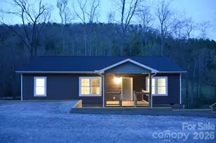 784 Bearwallow Mountain Rd, Hendersonville, NC 28792 - Photo 20